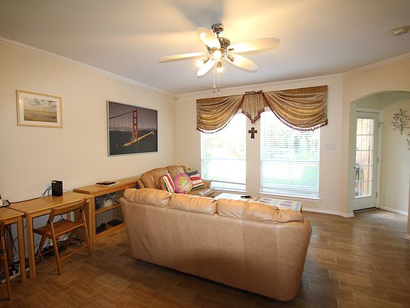 5th image of 6301 Trailwood Dr