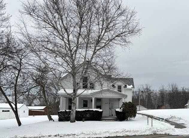 1st image of 15487 Main St