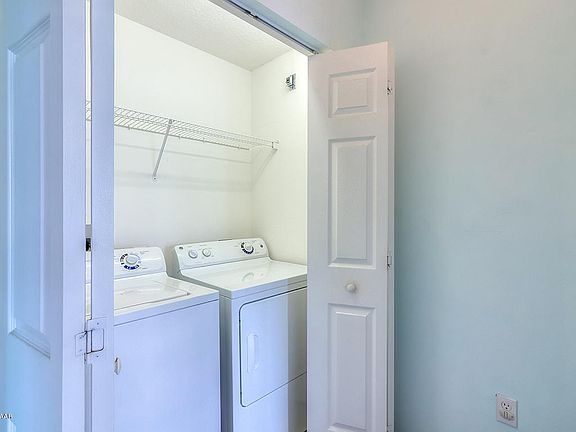 5th image of 300 Marina Bay Dr Unit 203