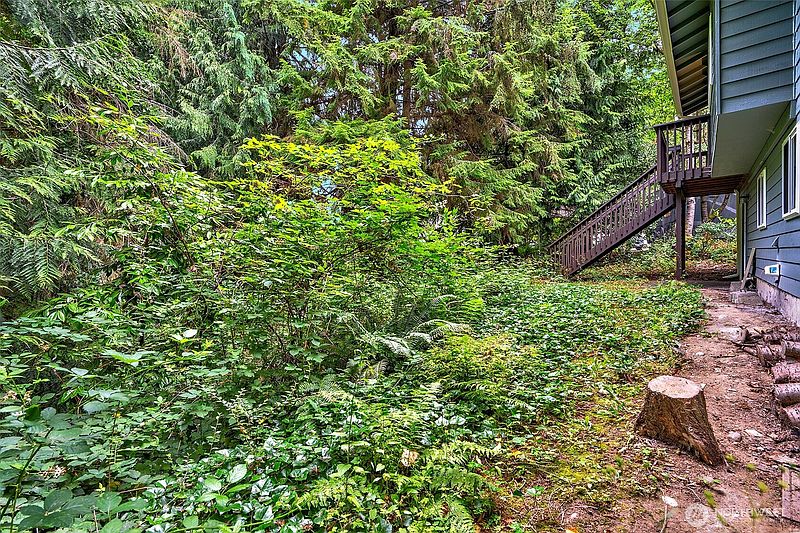5th image of 5927 147 Street SW