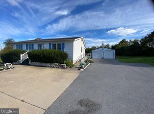 604 Grapevine Rd, Martinsburg, WV 25405