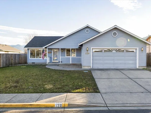 120 Samuel Ln, Phoenix, OR 97535