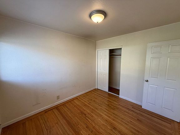 3rd image of 1657 Mono Ave #2