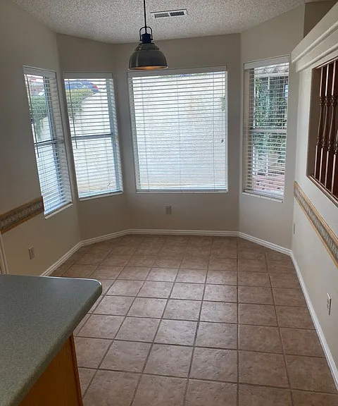 660 E Vermillion Ave — Photo 6