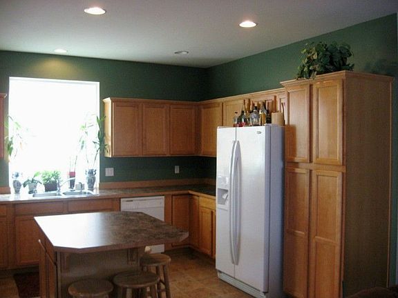 5th image of 2730 85th Ave NE