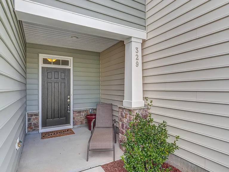 329 Acorn Hollow Pl — Photo 2