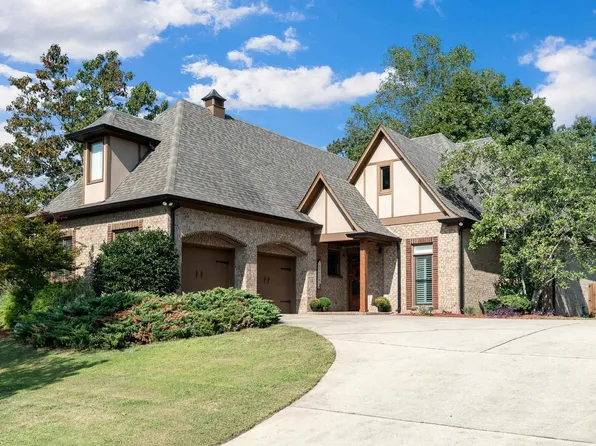 8468 Ledge Cir, Trussville, AL 35173