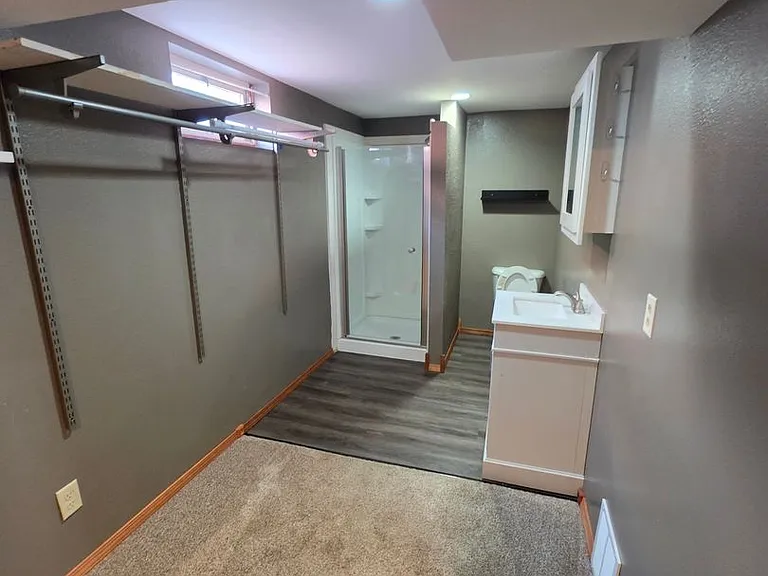 124 E Van Buren St — Photo 18