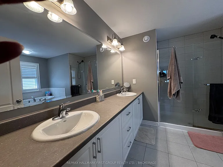 1098 Woodhaven Dr — Photo 34