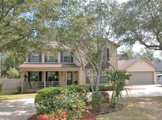 53 Country Club Rd, Shalimar, FL 32579