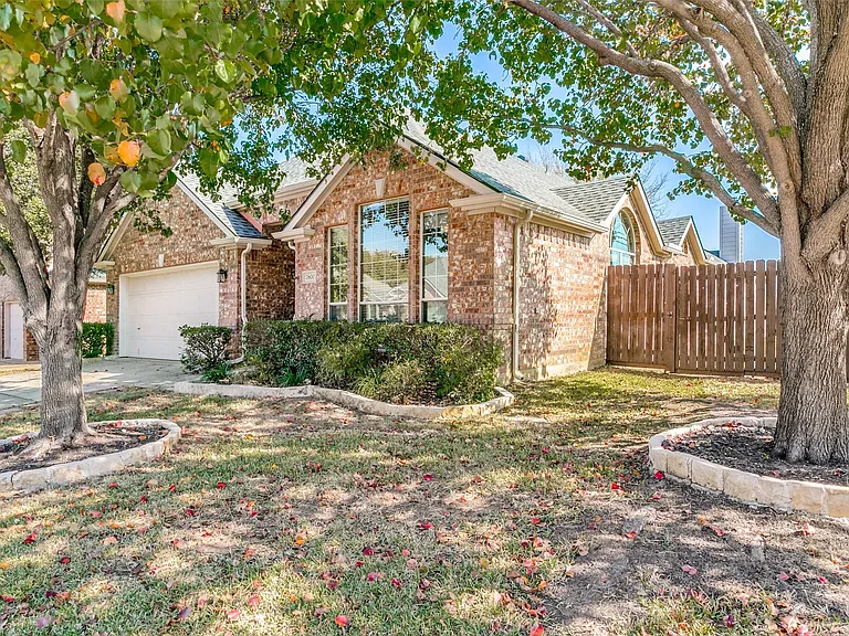 7800 Harvest Hill Rd — Photo 3