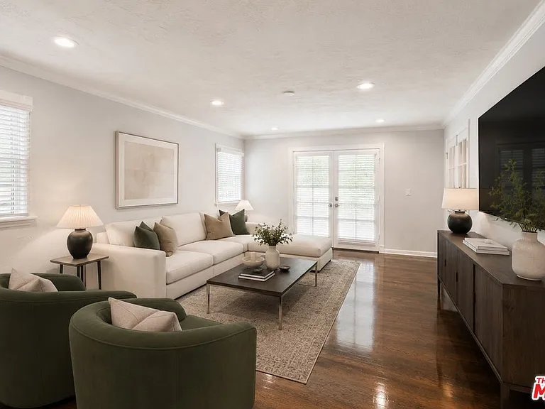 1118 S Cardiff Ave #1 — Photo 6