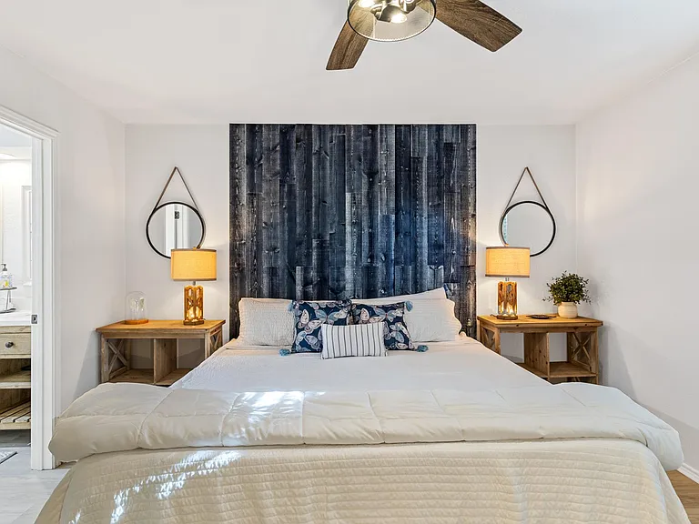 2918 Timothy Ln — Photo 11