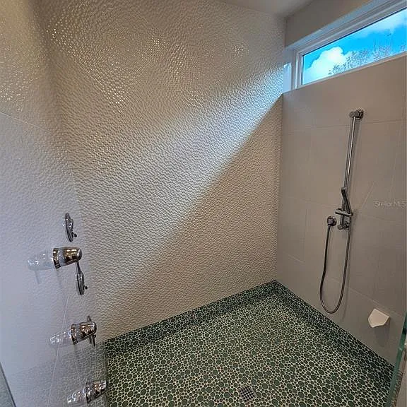 2408 Nassau St — Photo 30