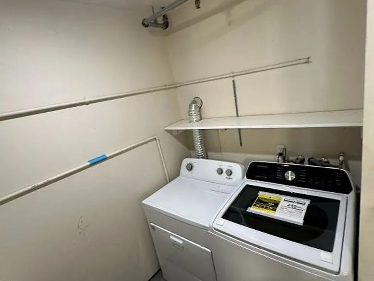 637 Atherton Pl #403 — Photo 21