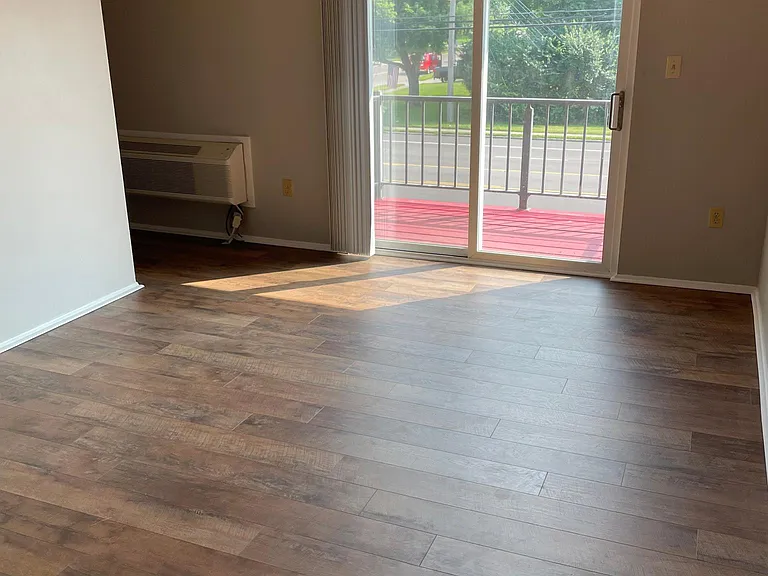 2344 Glenheath Dr — Photo 10