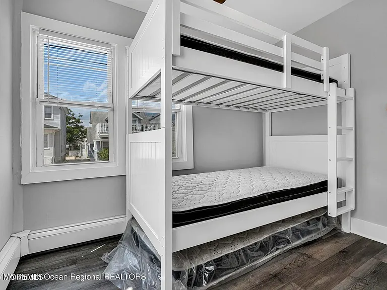 39 Sheridan Ave #1 — Photo 3