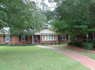 502 Lakeview Dr, Ahoskie, NC 27910