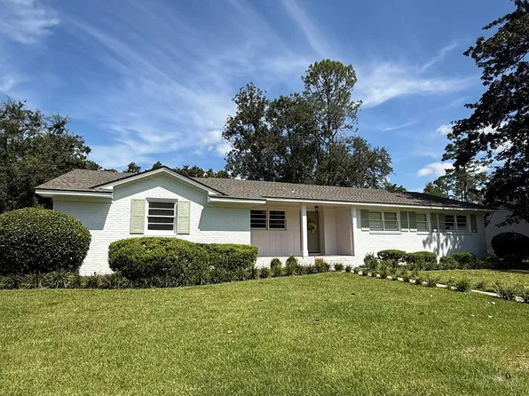 1116 Lake Dr, Valdosta, GA 31602