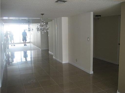 2nd image of 4020 Galt Ocean Dr APT 607