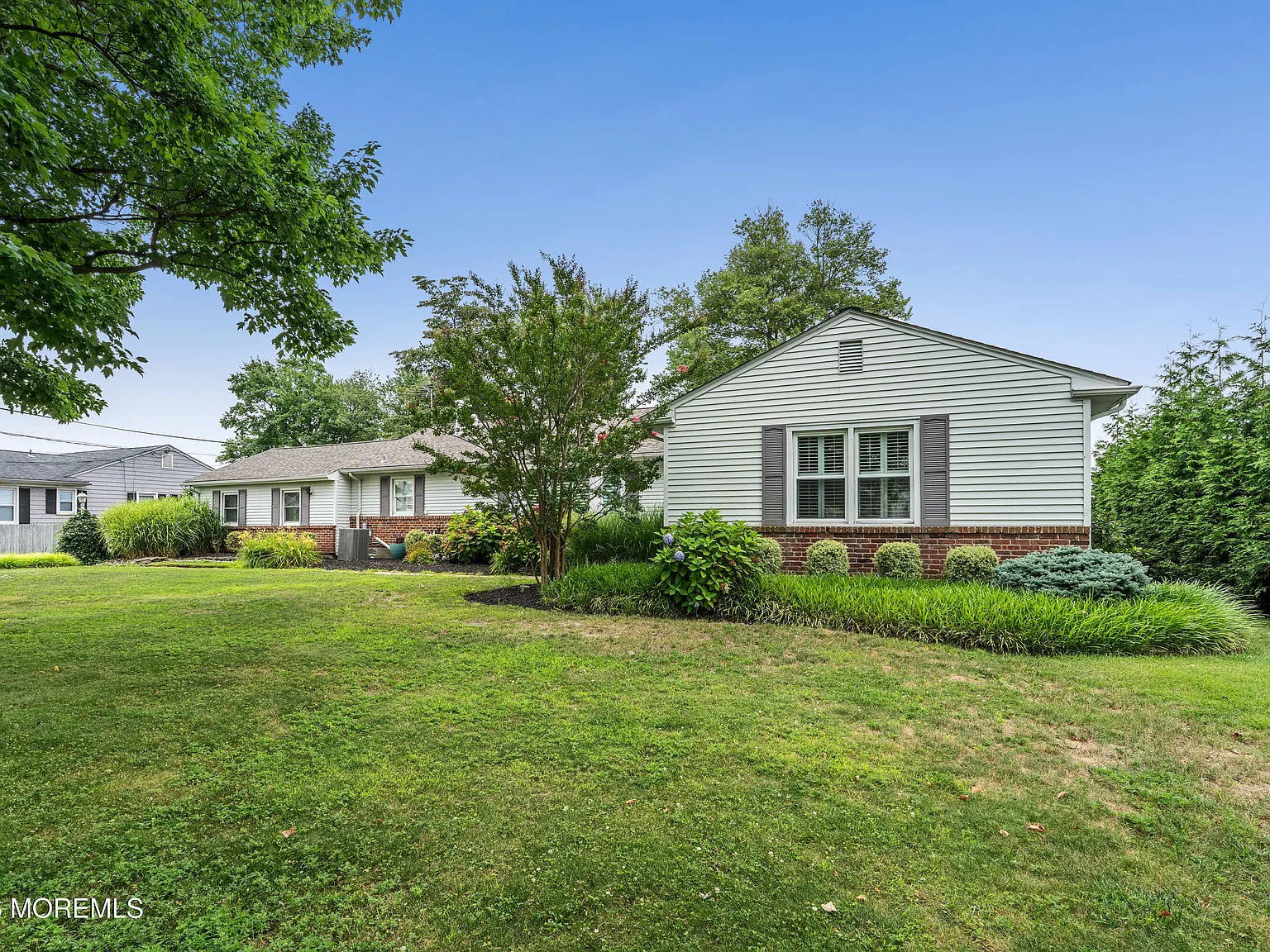 3 bed, 2306 sqft, $6,000 — Photo 2