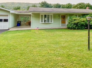2565 Little Gap Rd, Palmerton, PA 18071