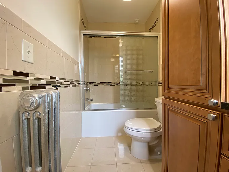 4552 N Clark Street — Photo 26