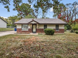 2885 W Pasture Dr, Saint Louis, MO