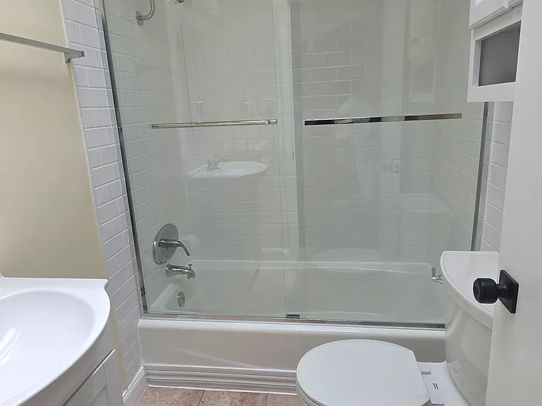 241 San Anselmo Ave N #3 — Photo 6