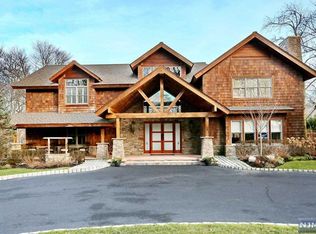 134 Orangeburgh Rd, Old Tappan, NJ 07675