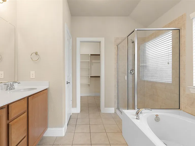 3816 Fordham St — Photo 11