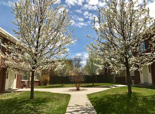 10458 W 8th Ave, Lakewood, CO 80215
