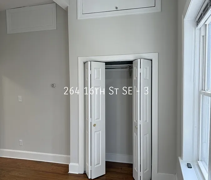 264 16th St SE #3 — Photo 17