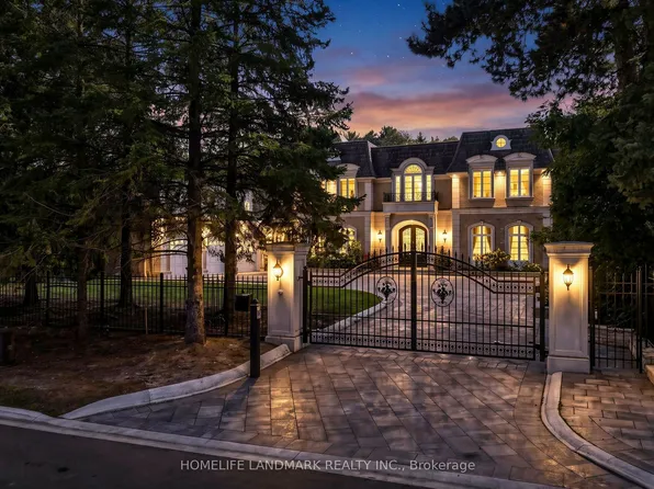 25 The Bridle Path, Toronto, ON M2L 1C9