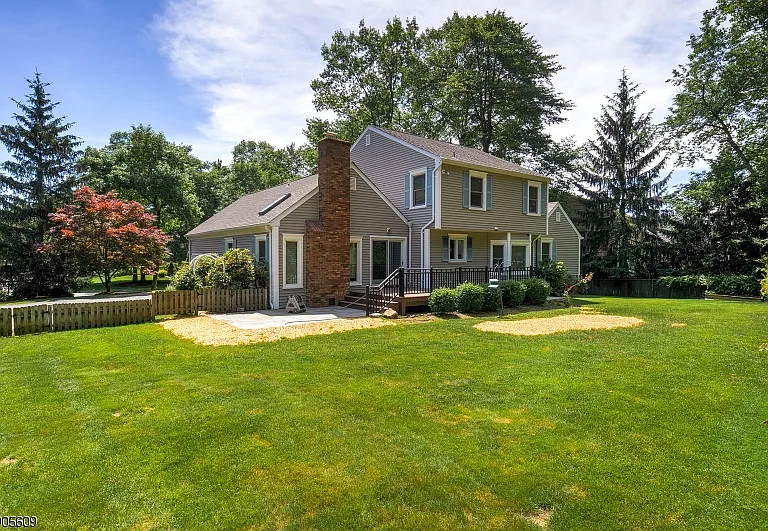 18 Strawberry Ln — Photo 21