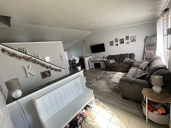 4th image of 2665 Acorn Dr