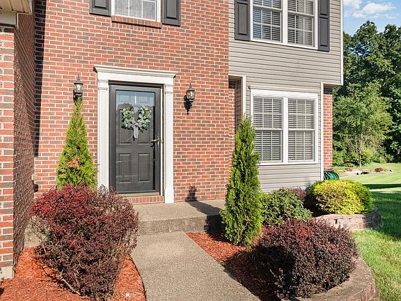3rd image of 1546 Deerwoods Dr