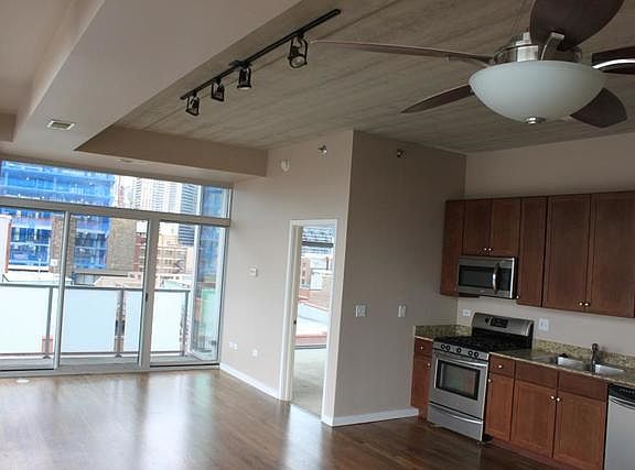2nd image of 630 N Franklin St APT 911