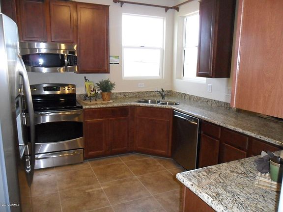 5th image of 878 S Brewer Dr
