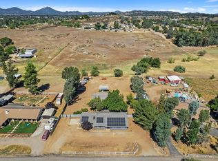 355 Amigos Rd, Ramona, CA 92065