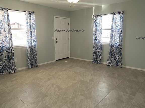 3rd image of 2829 Frankfort Ave