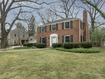 1055 Plymouth Rd SE, East Grand Rapids, MI, 49506