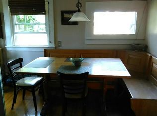 17 Plymouth Rd, Jamestown, RI 02835