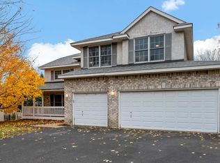 886 Oak Ct, Eagan, MN 55123