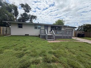 101 SE 13th St, Newton, KS 67114