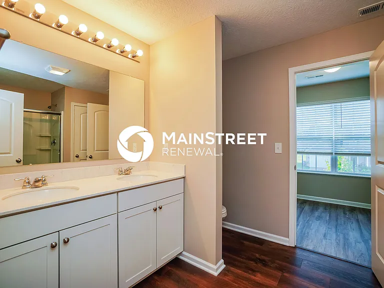 Main Bathroom