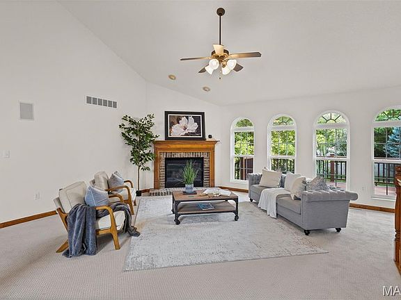 5th image of 2743 Cascade Lake Dr