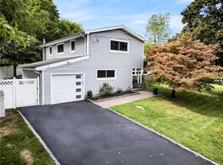 30 Lark Ave, White Plains, NY 10607