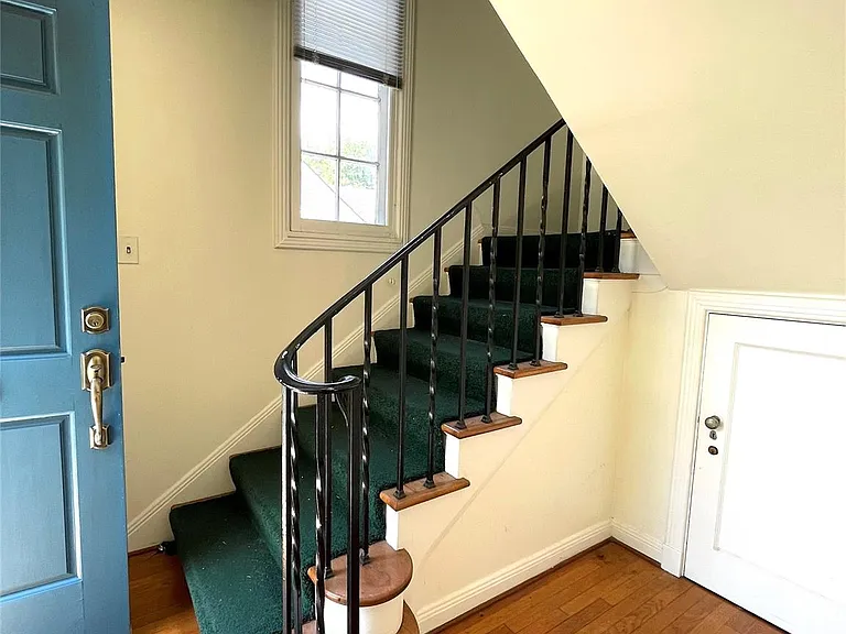 2102 Milford St #1 — Photo 26