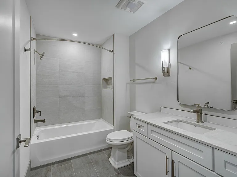 37 W 4th St #306 — Photo 14